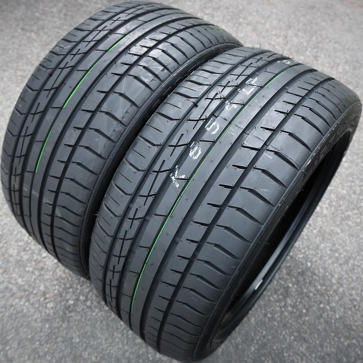 4 All Season 20 inch Tires H7932